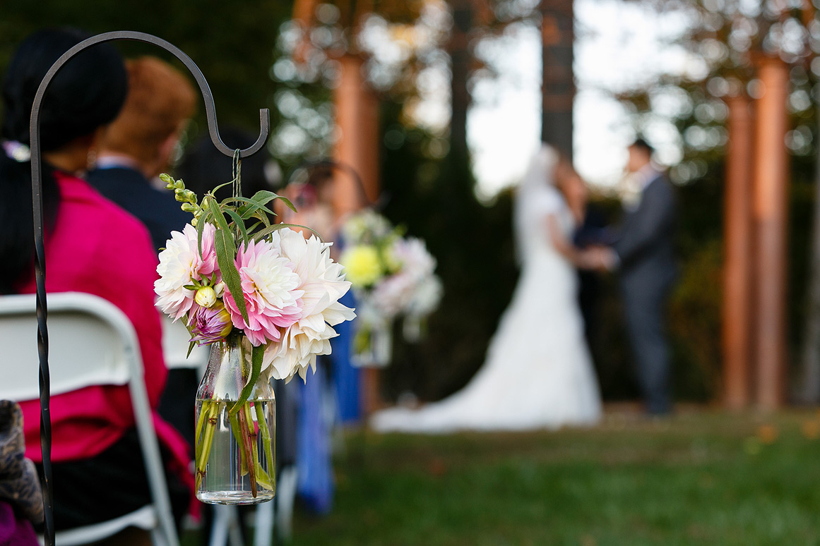 Potomac Point Winery Wedding photos - wedding flowers