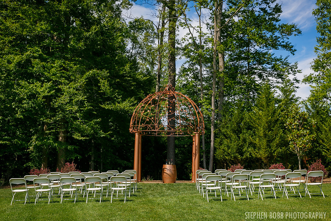 Potomac Point Winery Wedding photos - ceremony setup